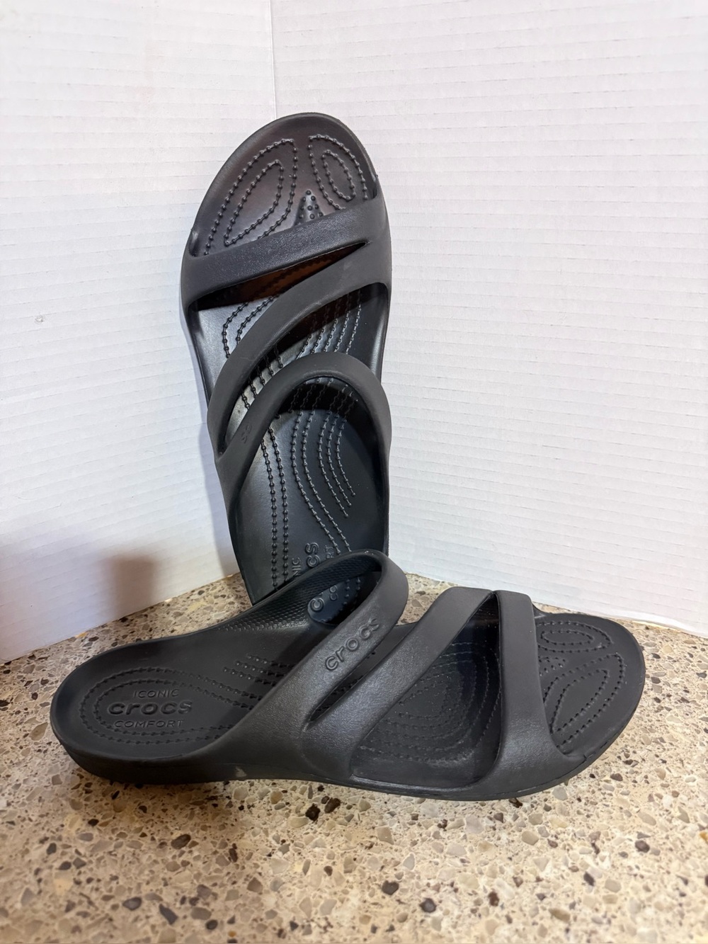 CROCS Black Kadee II Triple-Strap Slip-On Comfort Sandal’s Size 10
